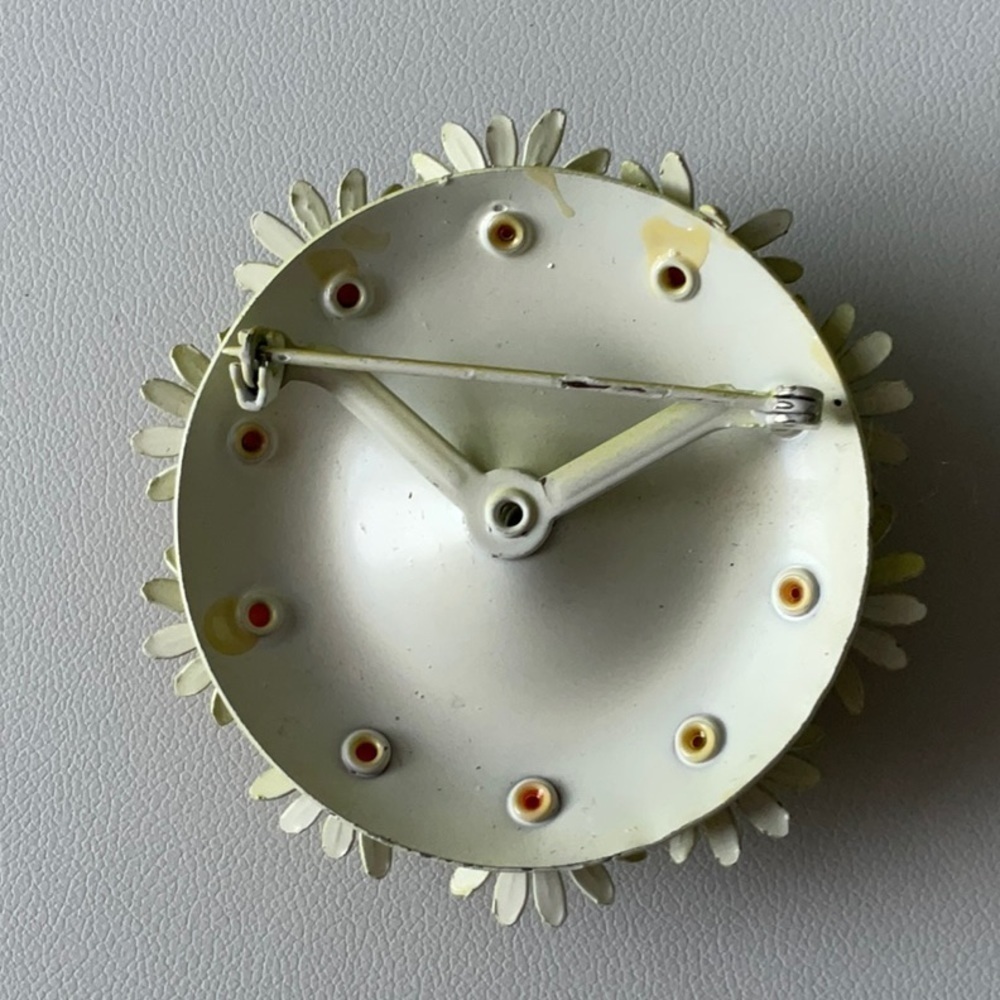 Vintage Lime Green Pink Enamel Daisy Brooch - Picture 2 of 3